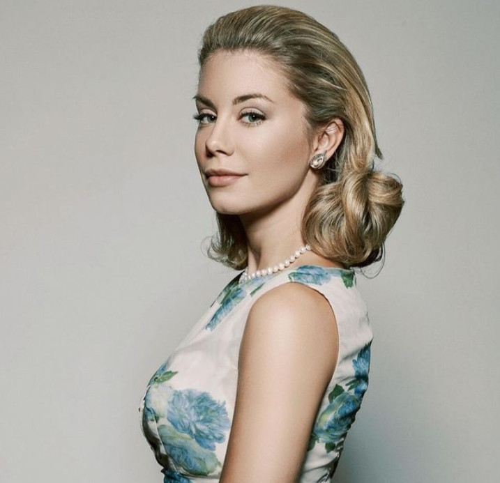 Jennifer Holland